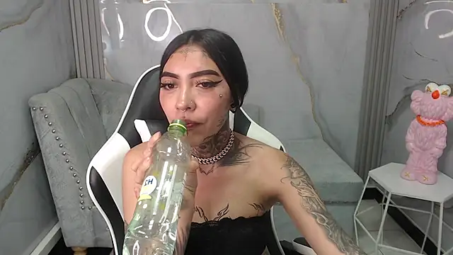 Ashley_Blum_v