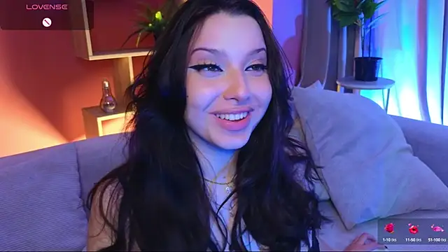 Lucy_louras