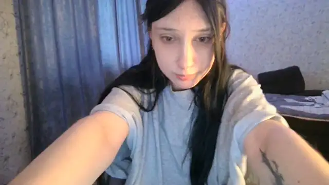 keicyklark - KeicyKlark's free webcam - UK Sex Cams