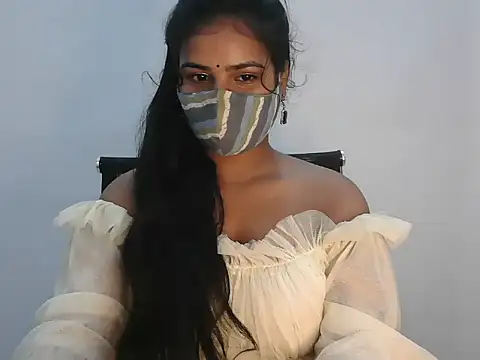Curvy_Nikita