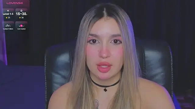  RoxyChill chat room