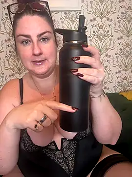 Lacey-BBW