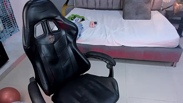 Maximo__