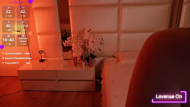 Lilly_Colins