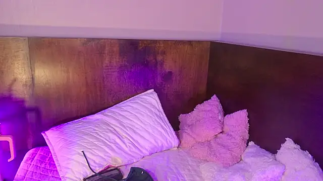 Carly_Monroe_