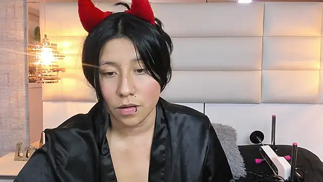 nohemi_louse - Nohemi_louse's free webcam