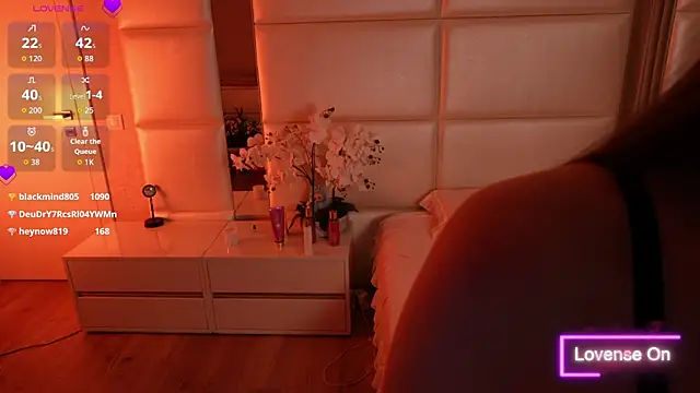 Lilly_Colins
