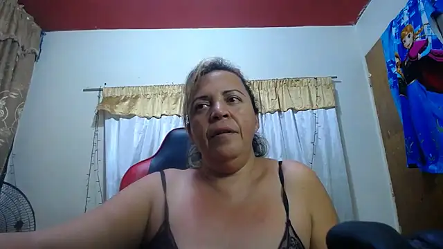 alina_maturehot