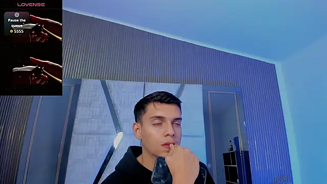 jacobroberts1 - JacobRoberts1's free webcam