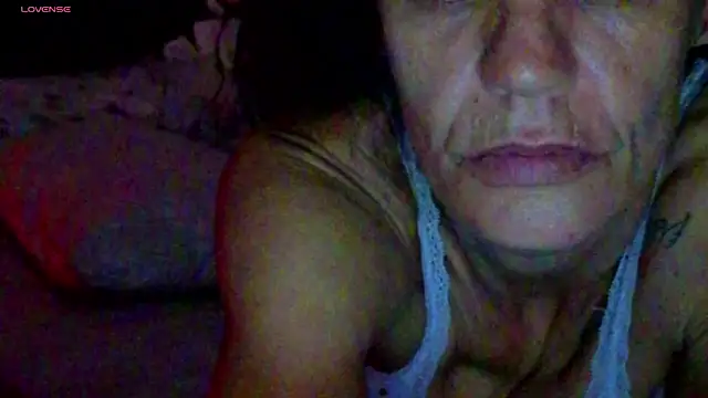 eimikuro11 - Eimikuro11's free webcam