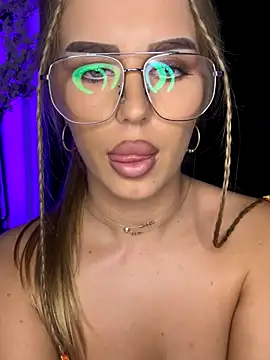 AubrieleRouj1