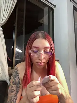  Paulina-Wells chat room