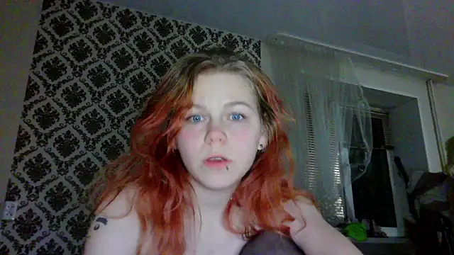 poppy_sun - Poppy_sun's free webcam - UK Sex Cams