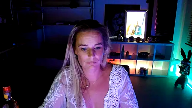 MystiqueMaven