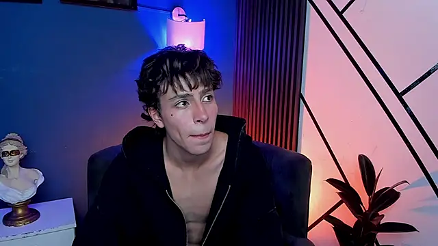  Christopher_77 chat room
