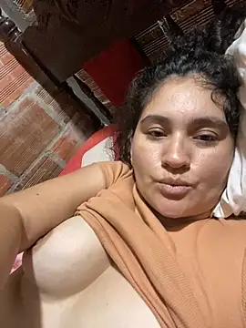 lunasexyhot18 - Lunasexyhot18's free webcam
