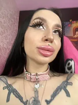 Molly__Moon