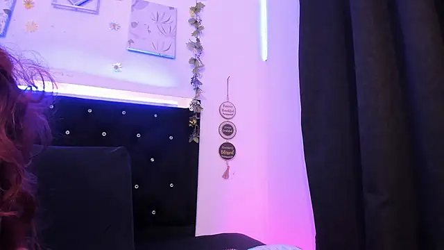 Liilly_Taylor1