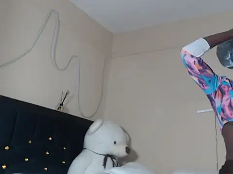 leslie_bebby2
