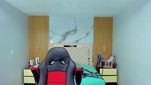 KAROLLJONES1