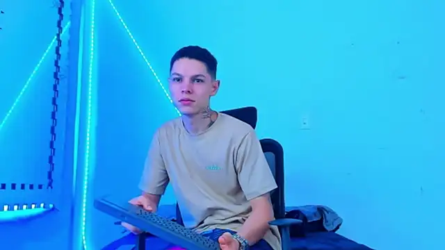 HOT_boy2025