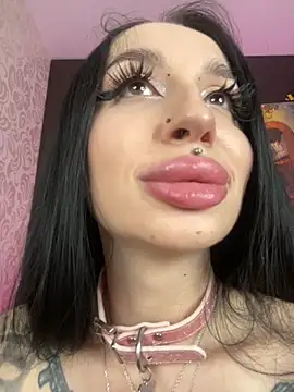 Molly__Moon