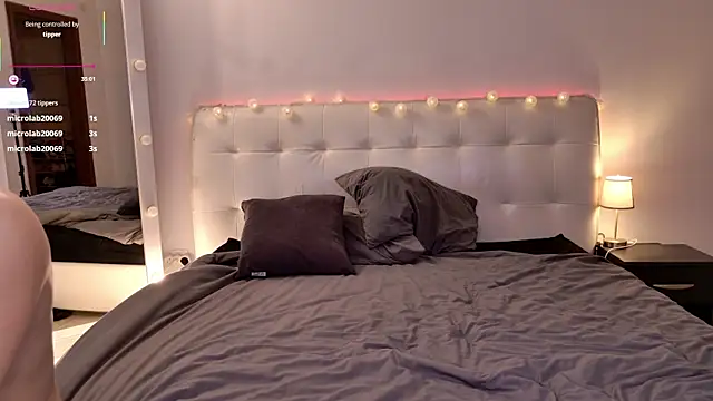 Eliza77