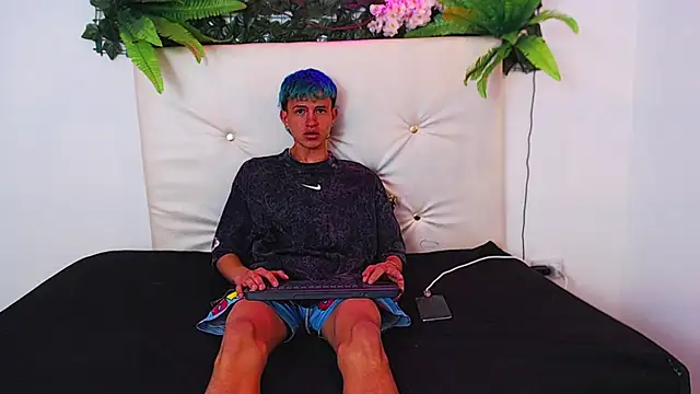 iam_lukas__