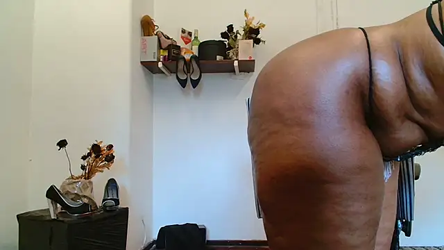 xTALLSEXYBUMx