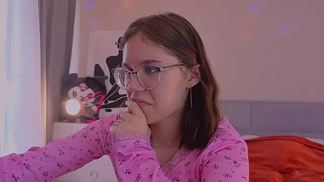 Mia_Luw