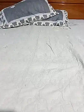 tulip-bae webcam stripchat model stream image