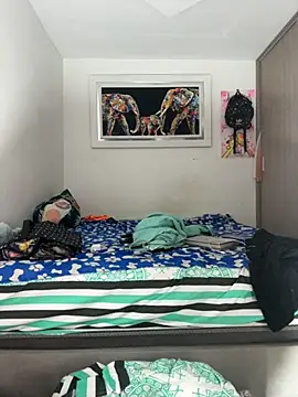 linatarens (F young) - suck tits