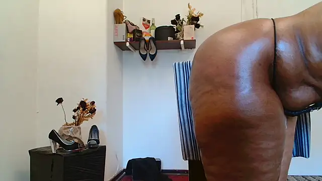 xTALLSEXYBUMx