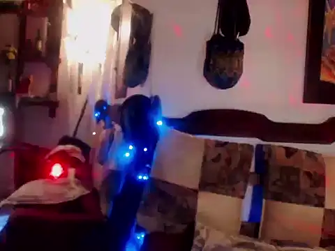 laye19 - Laye19's free webcam