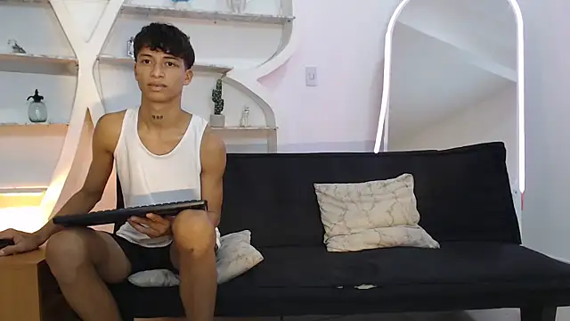 BEAUTY_BOYS1