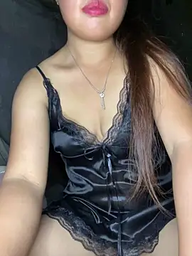 delwyn- webcam stripchat model stream image