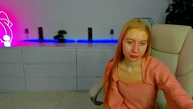 Alina_Blonde