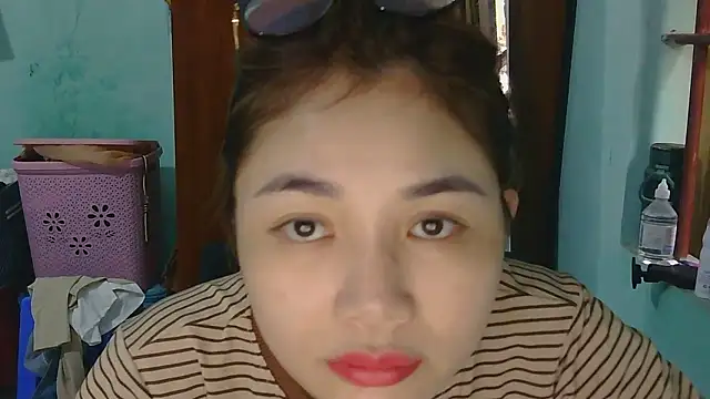uhem112 - Uhem112's free webcam