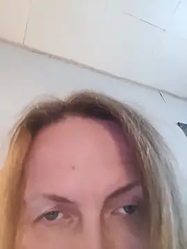 evelina cute