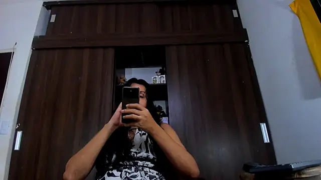  miss_bigcockts chat room
