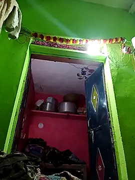 Karishma_cute webcam stripchat model stream image