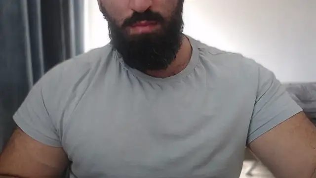 hugemachohandsome