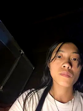 lylyox9 - LylyOx9's free webcam