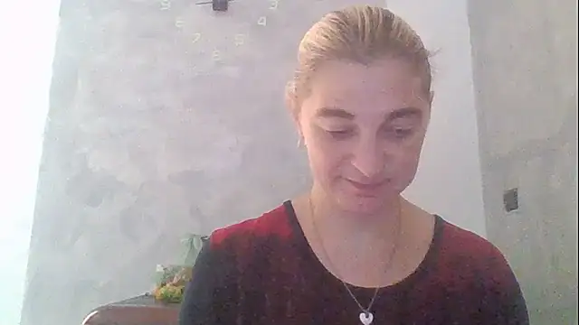 GoldenAngelMilf webcam stripchat model stream image