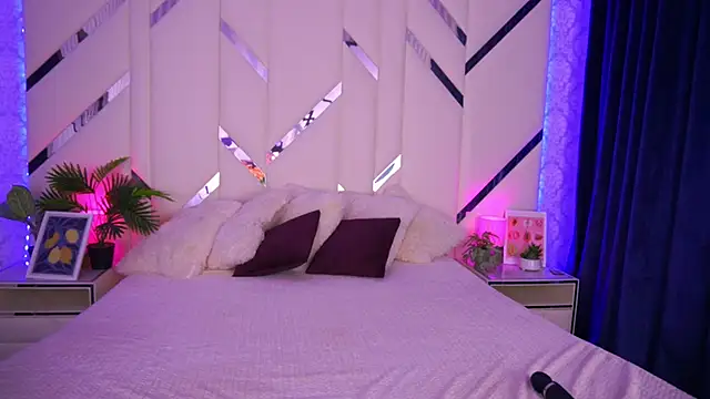 lindsiegreyy - LindsieGreyy's free webcam - UK Sex Cams