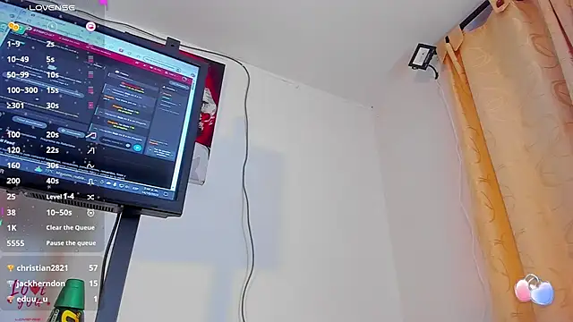 Vahiolet_smith webcam stripchat model stream image