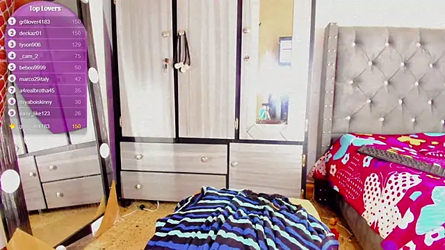 Sara_hot12112