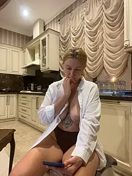amazoniiaa - Amazoniiaa's free webcam - UK Sex Cams