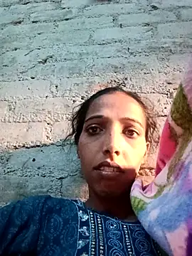 Pinki_thakur_1