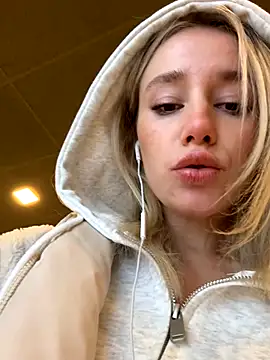 SSSATIVA_model Live Webcam on Stripchat